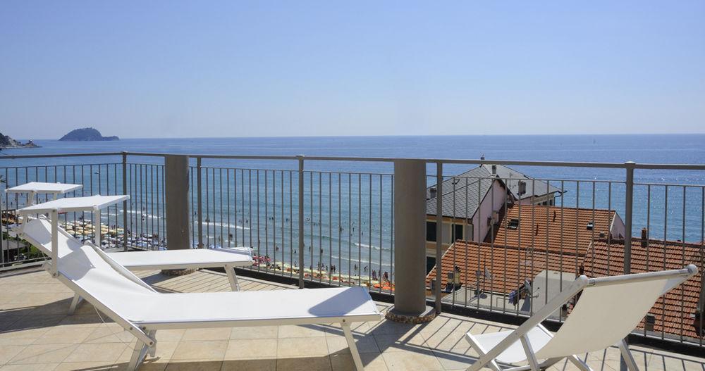 Hotel Enrico Alassio Zewnętrze zdjęcie