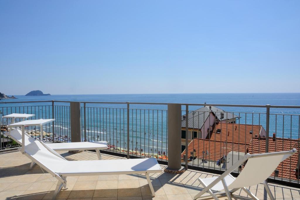 Hotel Enrico Alassio Zewnętrze zdjęcie